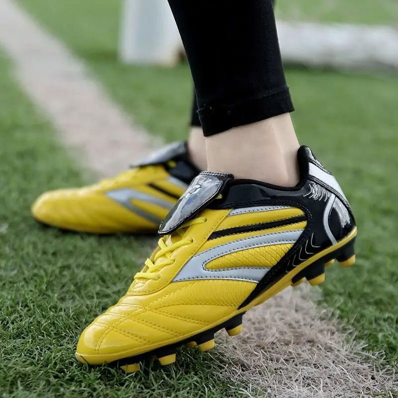 Scarpe da calcio da uomo Scarpe da calcio per bambini atletiche Nuove scarpe da calcio alte in pelle da uomo Scarpe da ginnastica da allenamento per calcio Sport