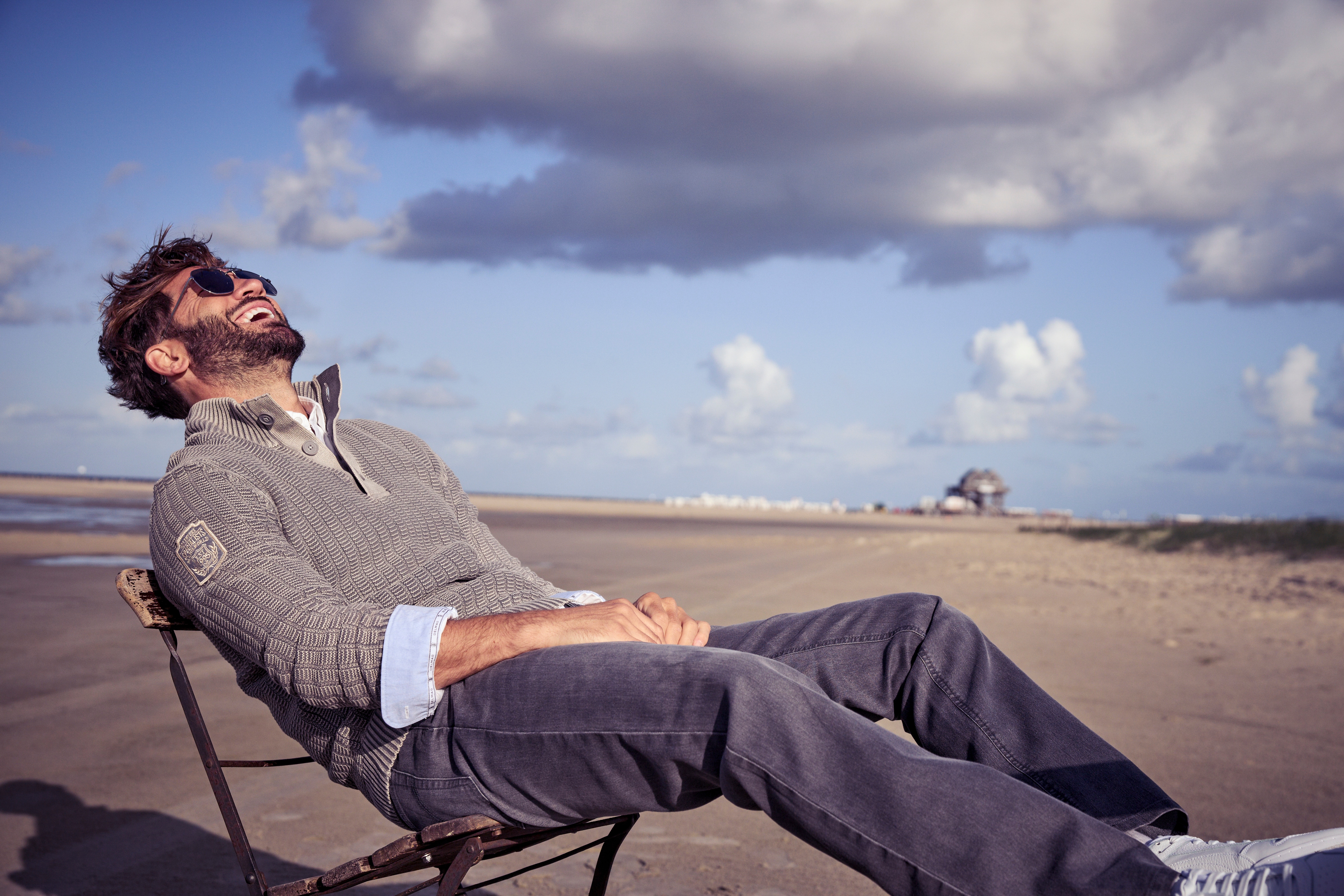 Troyer MAN'S WORLD "Bis Größe 5 XL", Herren, Gr. M (48/50), grau (grau washed), Grobstrick, Obermaterial: 100% Baumwolle, used, regular fit, Rippstrickbündchen, Pullover Troyer, mit Ärmelbadge, Topseller