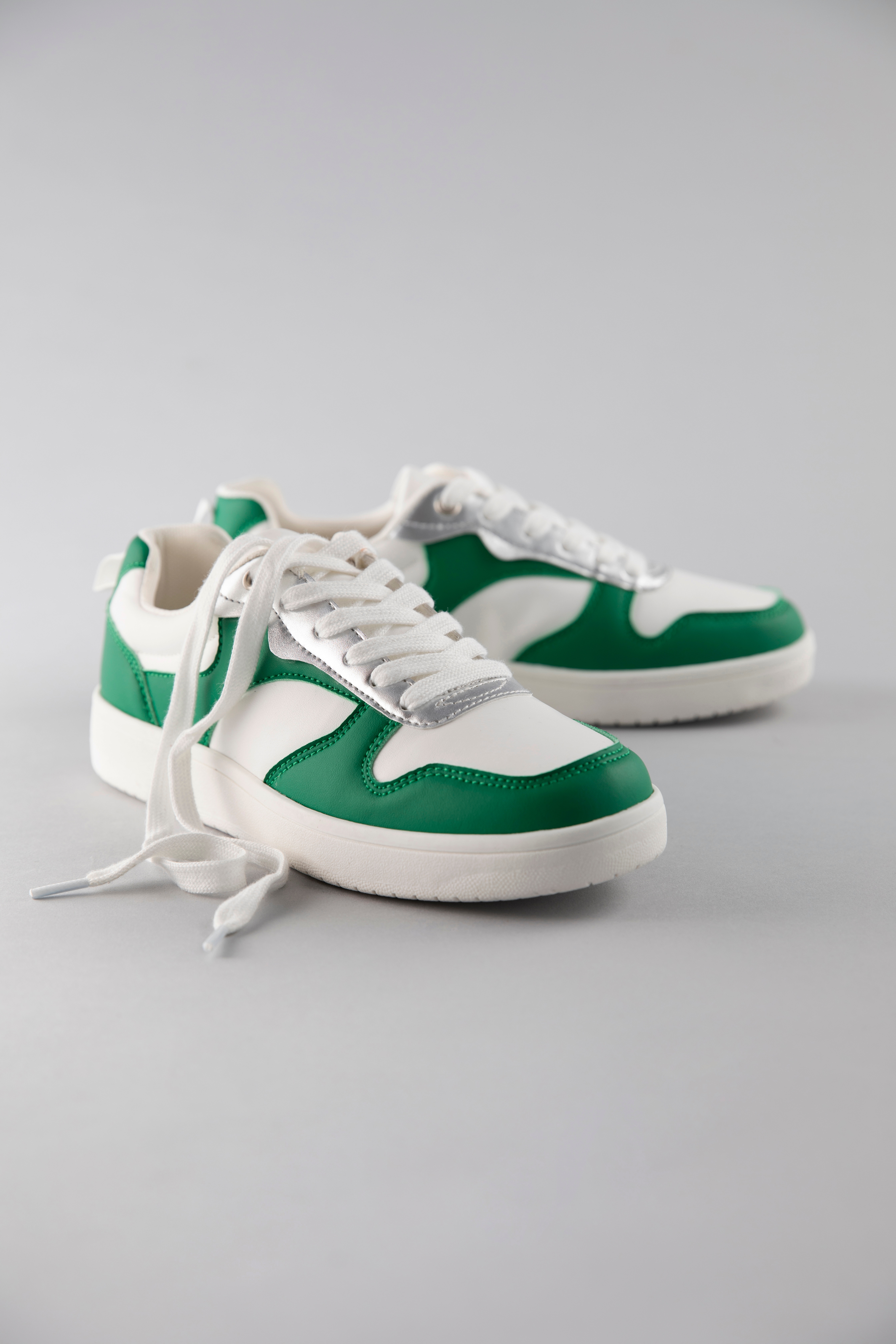 Sneaker ANISTON SHOES, Damen, Gr. 37, grün (weiß, grün), Lederimitat, Schuhe Skaterschuh Sneaker low Retrosneaker, Freizeitschuh, Halbschuh, Schnürschuh - NEUE KOLLEKTION