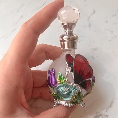 TEMU Charming 25ml Vintage Crystal Perfume Bottle With Butterfly & Floral Design - Refillable Glass Essential Oil Dropper, Perfect Gift For Women And Girls