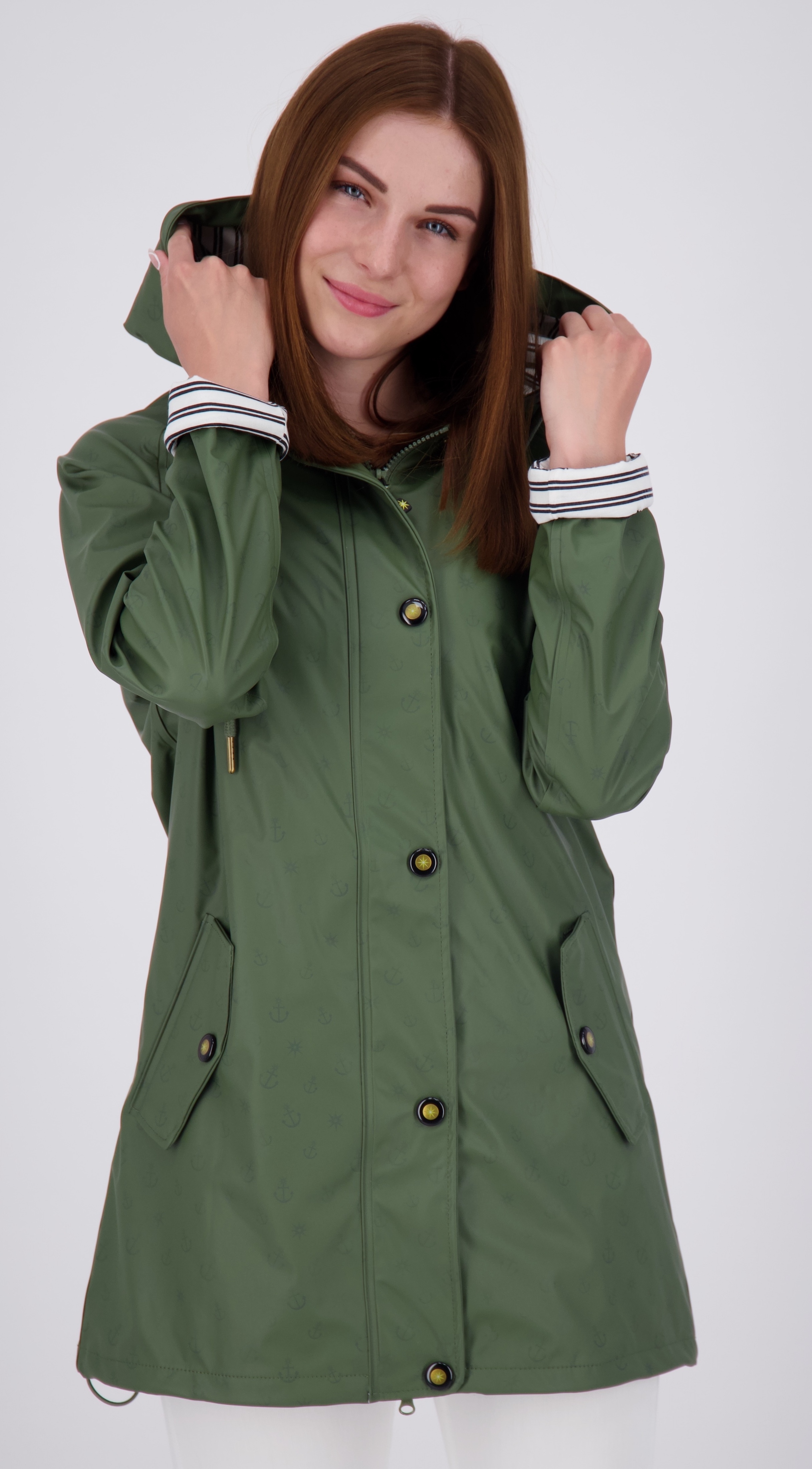 Regenjacke ANKERGLUT "Friesennerz ANKERGLUTZAUBER", Damen, Gr. 54 (XXL), grün (olive), Obermaterial: 100% Polyurethan; Futter: 100% Polyester, figurumspielend, gerader Abschluss mit Druckknopf, Jacken Regenjacke, auch in Großen Größen erhältlich