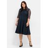 Abendkleid SHEEGO "Große Größen", Damen, Gr. 44, Normalgrößen, blau (nachtblau), Obermaterial: 60% Viskose, 35% Polyamid, 5% Elasthan;Spitze: 100% Polyamid;Futter oben: 100% Polyester, unifarben, elegant, figurumspielend knieumspielend, Rundhals,...