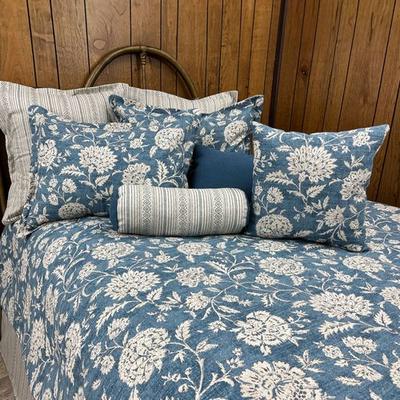 Brisia Comforter Denim, King, Denim