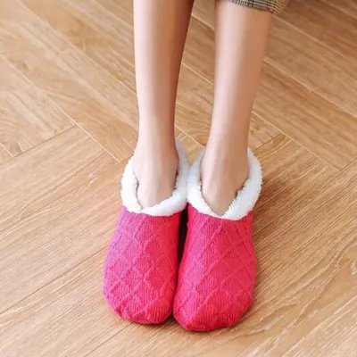 Women's Warm Solid Color Floor Socks Non Slip Plush Knitted Coral Fleece Socks No Show Socks Indoor Slippers Socks