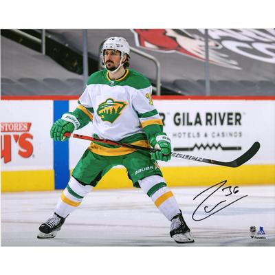 Mats Zuccarello, Minnesota Wild, signiertes 16" x 20" Reverse Retro Jersey Skating Foto Image