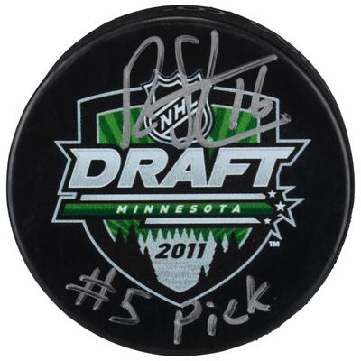 Von Ryan Strome signierter Hockeypuck mit Logo der Anaheim Ducks aus dem NHL Draft 2011 mit der Aufschrift „#5 Pick“ Image