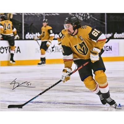 Signiertes Skating-Foto der Vegas Golden Knights von Mark Stone (16 x 20 Zoll) in Goldtrikot Image