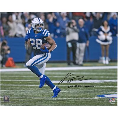 Jonathan Taylor, Indianapolis Colts, signiertes 16 x 20 Zoll großes blaues Querformatfoto mit der Aufschrift „2021 RUSHING CHAMPION“ Image