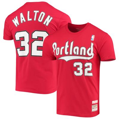 Mitchell & Ness Bill Walton Red Portland Trail Blazers Hardwood Classics T-Shirt mit Spielername und Nummer für Herren Image