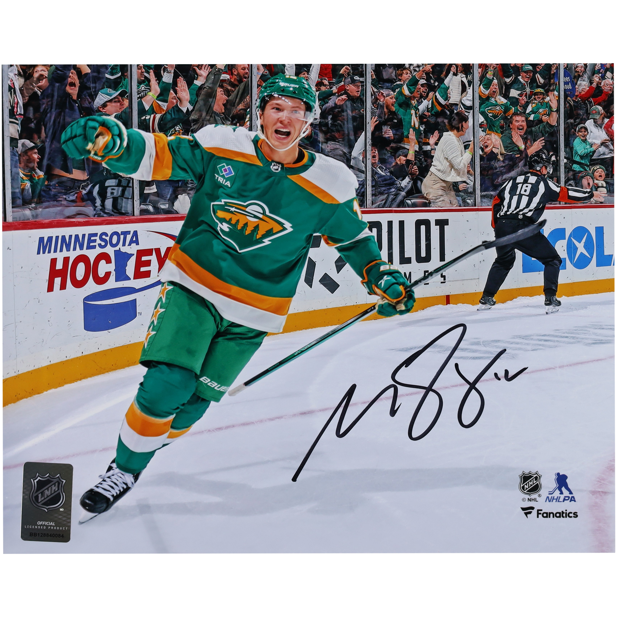 Matthew Boldy, Minnesota Wild, signiertes 8 x 10 Zoll großes Foto zur Feier des Ausweichtrikots in Grün Image