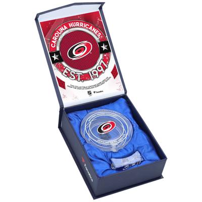 Carolina Hurricanes Crystal Puck – gefüllt mit Heimeis aus der Saison 2023-24 Image