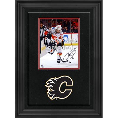Calgary Flames Deluxe-Fotorahmen im Hochformat, 20,3 x 25,4 cm, mit Team-Logo Image