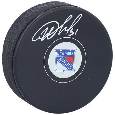 Signierter Hockeypuck von Igor Shesterkin von den New York Rangers Image