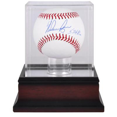 Signierter Baseball von Nolan Ryan, Texas Rangers, mit „5714 K‘s“-Inschrift und Mahagoni-Baseball-Vitrine Image