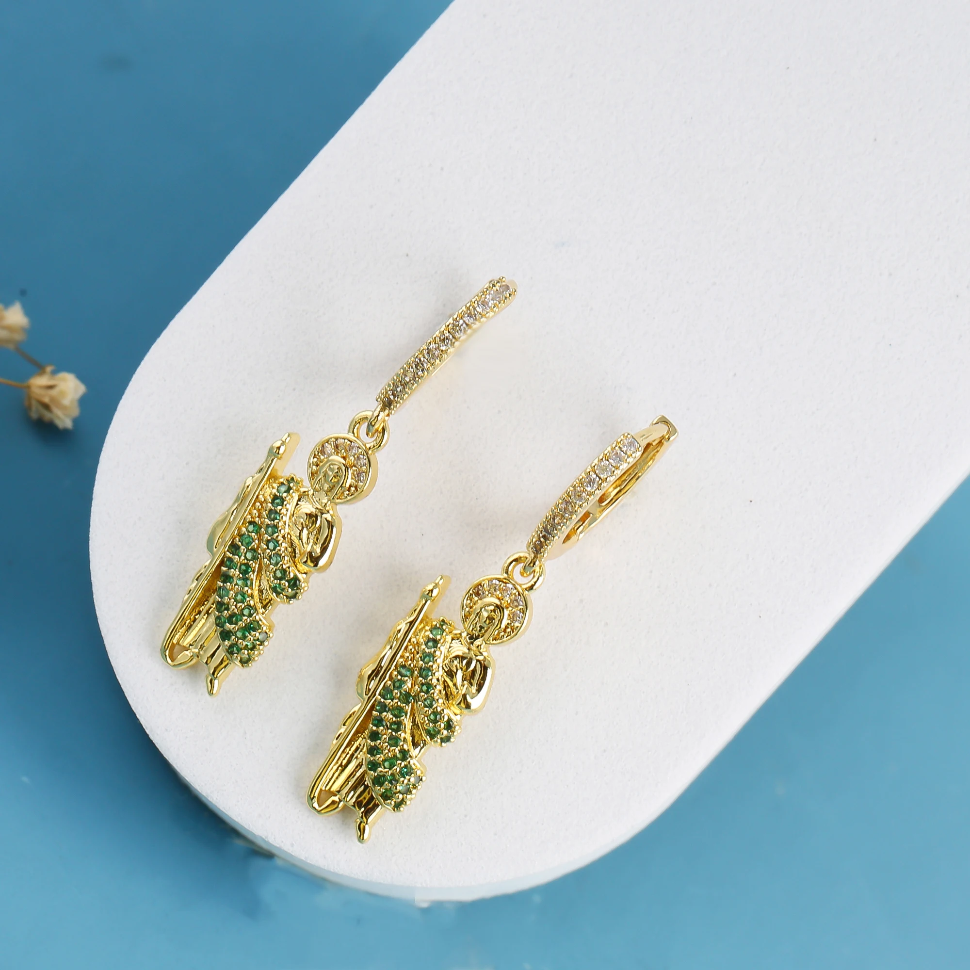 Punk-Stil San Judas 14 Karat vergoldete Zirkonia-Tropfenohrringe für Herren und Damen, religiöser Party-Schmuck, Geschenkauswahl, Alltagskleidung Image