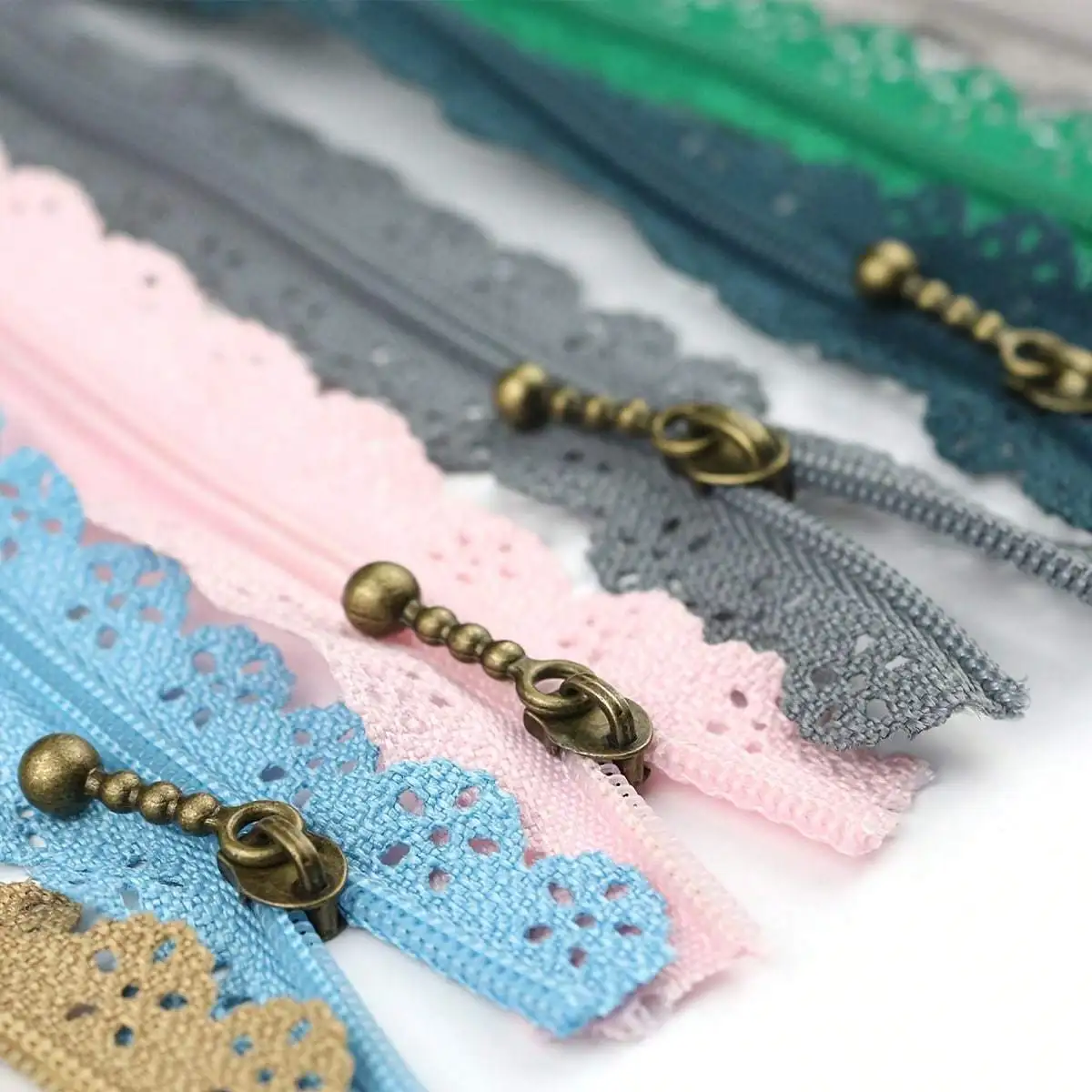10 Stück 15–30 cm # Nylon geschlossener Schwanz Spitze hohle Spitze Reißverschluss Tasche Tasche Kleidung geschlossene Farbe kurzer Reißverschluss Image
