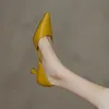 Damen Sommer Schuhe Sandalen Schuhe für Frauen 2024 mit mittleren Absätzen Mokassins Stilito gelb