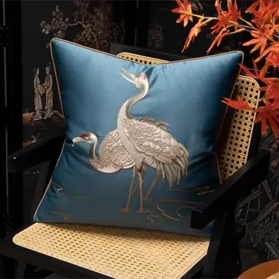 Hochwertiger, bestickter, seidenartiger Vogel-Quadrat-Home-Sofa-Kissenbezug für Zuhause, dekorativer Image