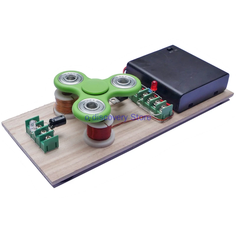 Herstellung elektronischer Technologie, Modell des bürstenlosen Motorgenerators, elektromagnetische Induktion, wissenschaftliches Experiment Image