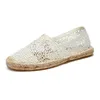 Mode Schuhe Sommer Frauen Slipper lässig Dame Spitze Schuhe beige schwarz elegante Frau Freizeit schuhe solide Stickerei Wohnungen 2024