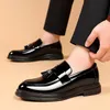 Leder Freizeit schuhe Herren Schuh Metalls chnalle Quaste Slipper schwarze Herren Freizeit schuhe