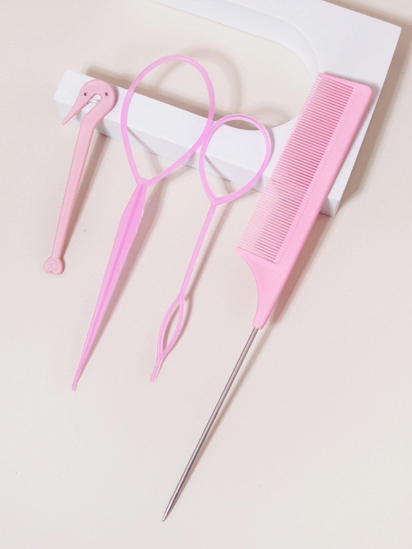 4-teiliges Set, Haarring-Werkzeug, Gummibandschneider, Maus-Schwanzkamm, Haarschwanz-Werkzeug, Haargeflecht-Zubehör, Pferdeschwanz-Zopf-Hersteller Image