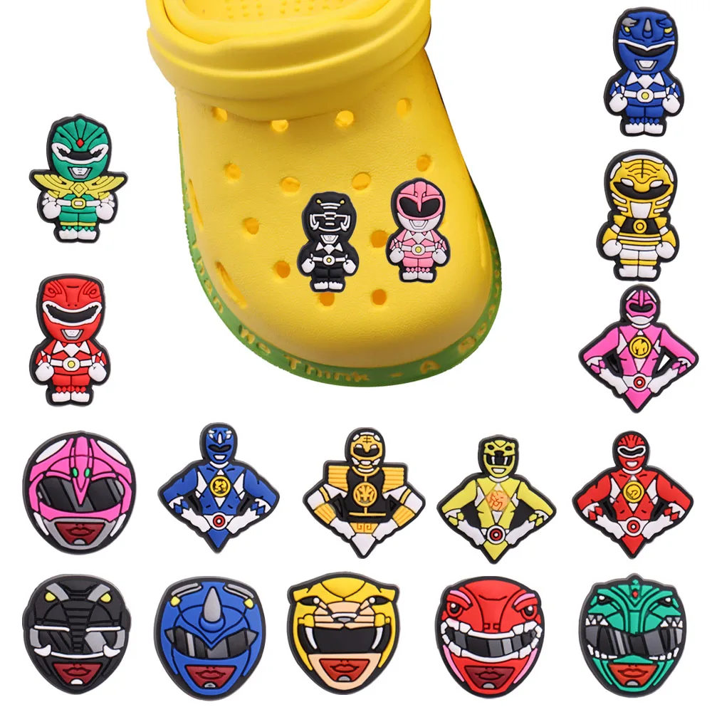 17pcs coole Krieger Helm PVC Sandalen Charms Jungen Comic Charakter Schuhe Schnalle Dekorationen passen Urlaub Geschenk Image