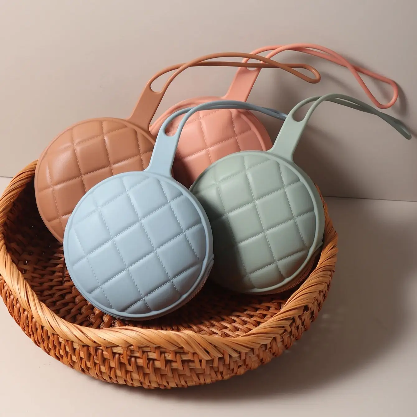 Heiß verkaufen große Brieftasche Form Baby Schnuller Fall Lebensmittel qualität Silikon Säugling tragbare Schnuller Behälter Box Nippel Aufbewahrung tasche Image