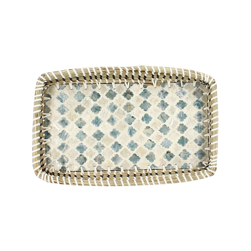 Plateau en jonc de mer et coquillages