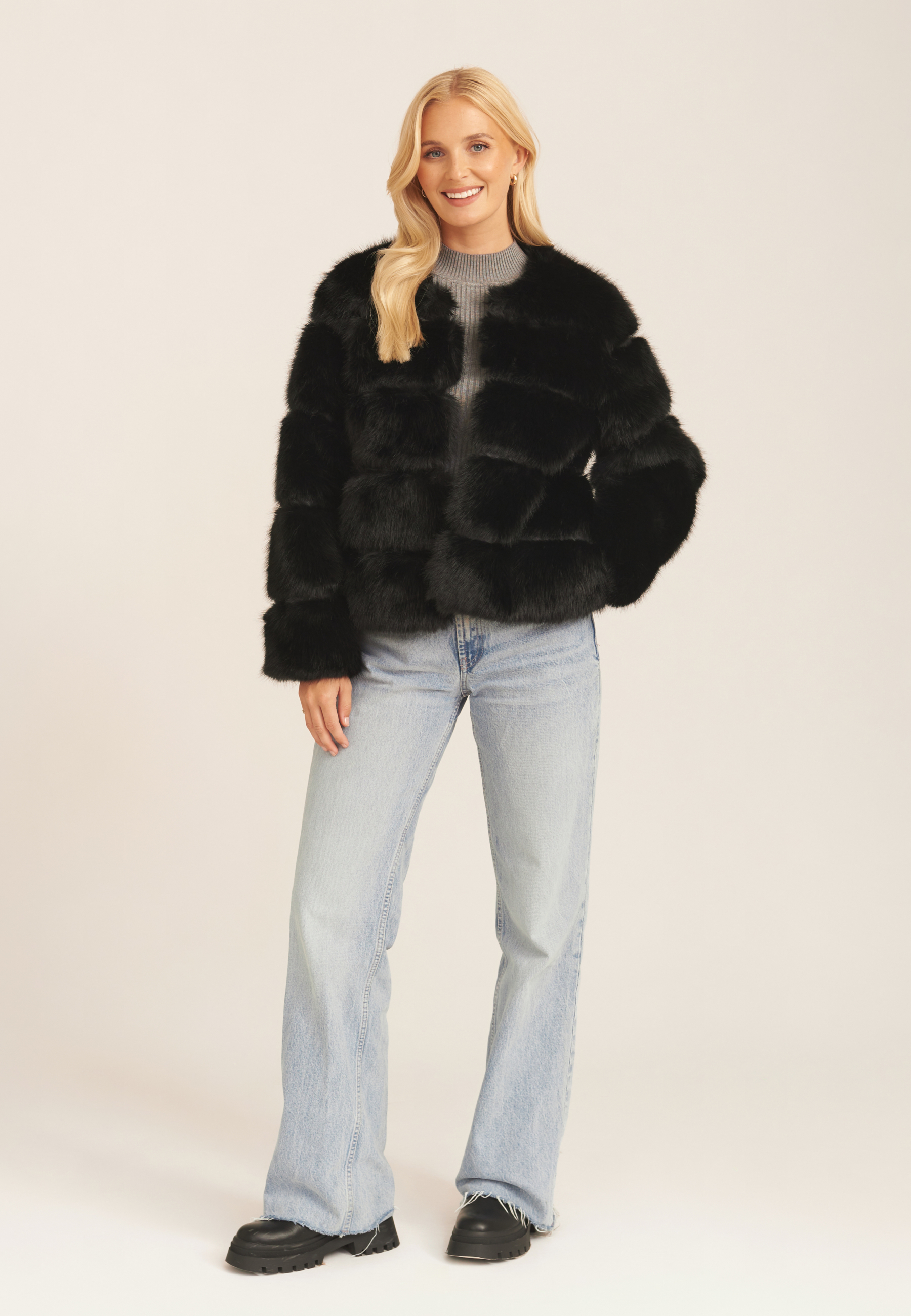 Soft Touch Pelzjacke Image