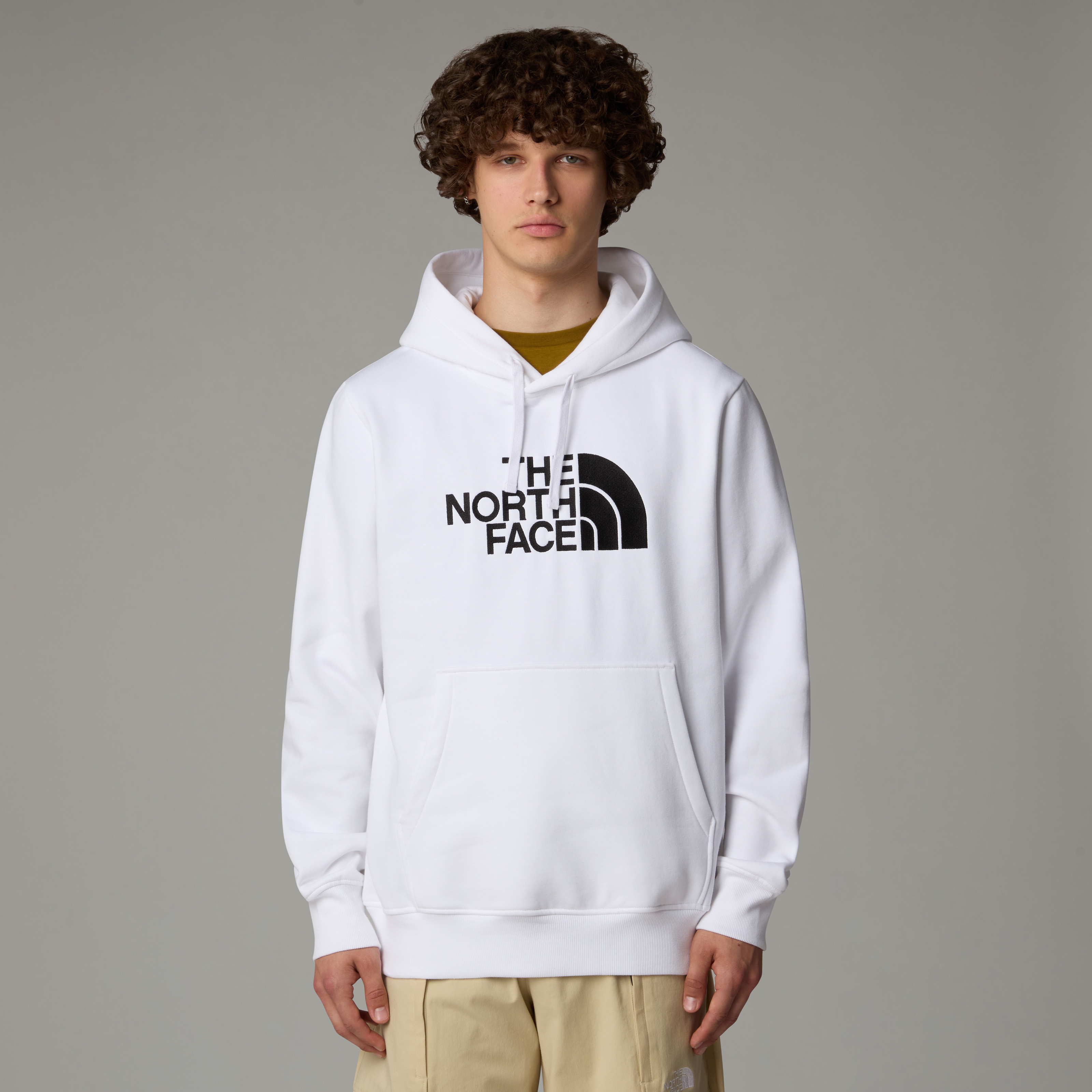 Kapuzensweatshirt THE NORTH FACE "M DREW PEAK REGULAR HOODIE", Herren, Gr. L, weiß (tnf weiß, tnf schwarz), Sweatware, Obermaterial: 80% Baumwolle, 20% Polyester, bedruckt, Rippbündchen, Sweatshirts, mit Kängurutasche, mit regulierbarer Kapuze,...