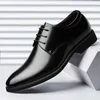 Herren Business Brogue Schuhe Schnür-Oxfords Leder Trendy Büroarbeit Kleid Derby Schuhe Britische