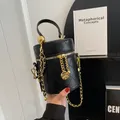 2024 estate nuova piccola borsa di lusso da donna moda francese Versatile piccola borsa a tracolla portatile a catena borsa a secchiello portatile