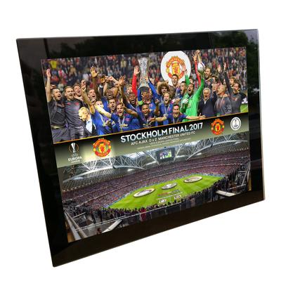 Manchester United Europa League 2017 Final Celebration-Line Up Glasdruck – 20,3 x 15,2 cm Image