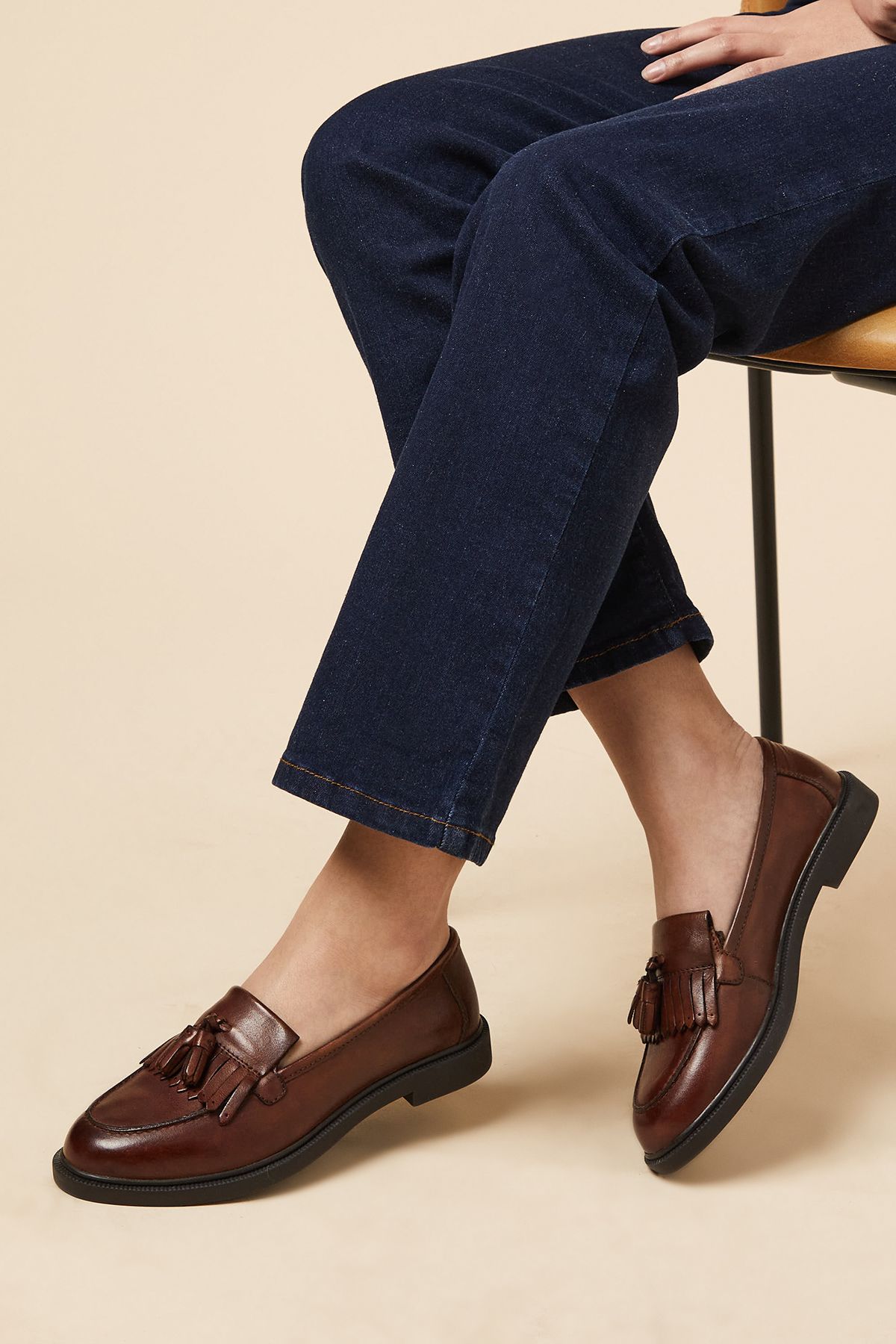 Oasis Womens Leather Brighton Tassel Loafer - Tan material_leather1 - Size UK 4 | Oasis Sale | Discount Designer Brands