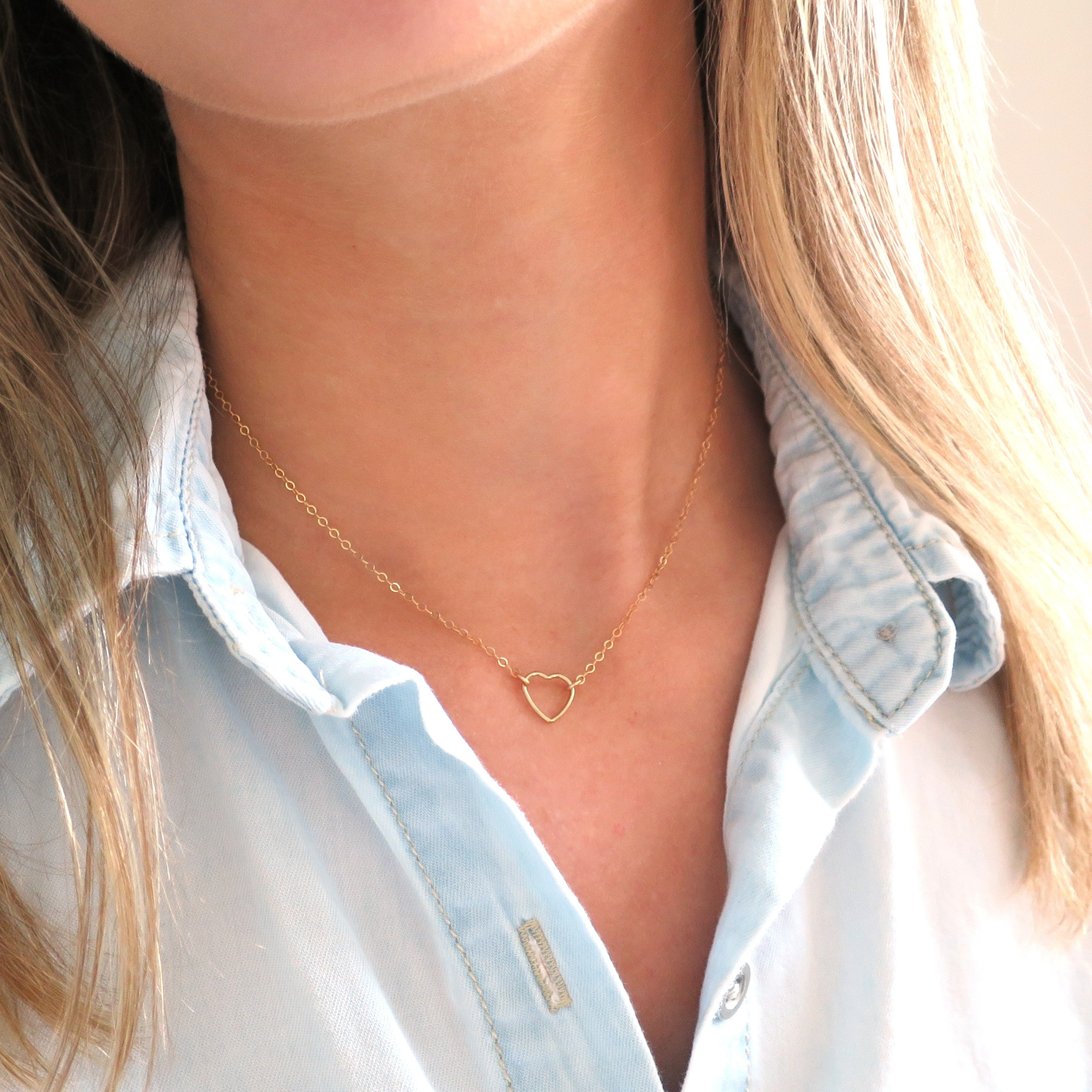 Collana girocollo cuore, collana cuore d'oro delicato oro, ciondolo cuore aperto, collana cuore d'oro, gioielli cuore pieno d'oro, regalo cuore