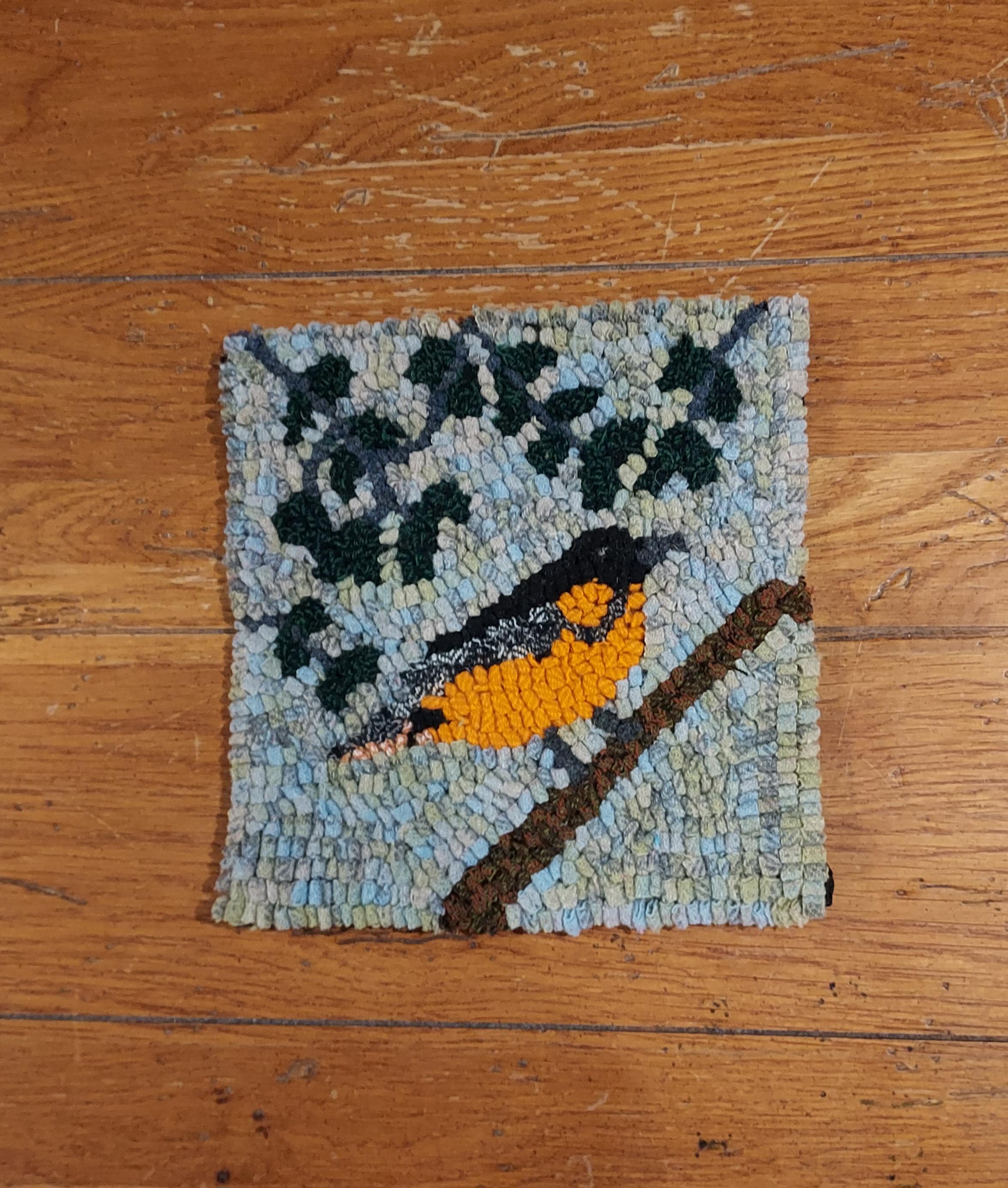 Kit per principianti per realizzare tappeti primitivi Baltimore Oriole con uncinetto e strisce di lana tagliate n. 8