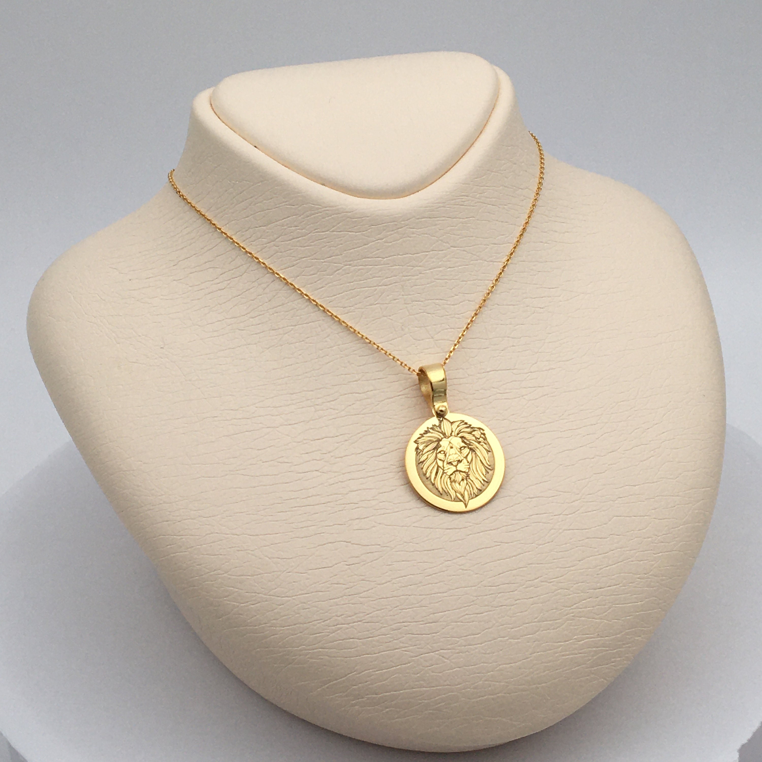Collana con leone in oro massiccio 14 carati, ciondolo leone personalizzato, ciondolo leone, ciondolo animale, collana con leone in vero oro 14 carati