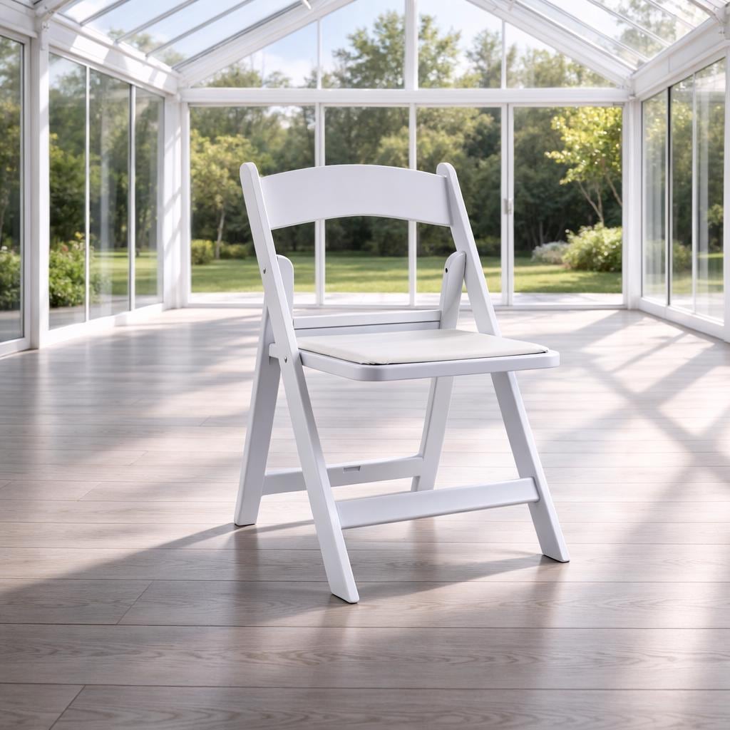 Set di 4 sedie pieghevoli bianche, sedie per cerimonie nuziali, sedute per eventi in resina resistente, sedie per feste da interno ed esterno, senza m