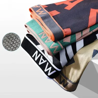 4-teilige Herrenhöschen, dünne Unterwäsche, schnell trocknend, atmungsaktiv, Shorts, Eisseide, Boxer-Unterhose, modische neue Herren-Boxershorts Image