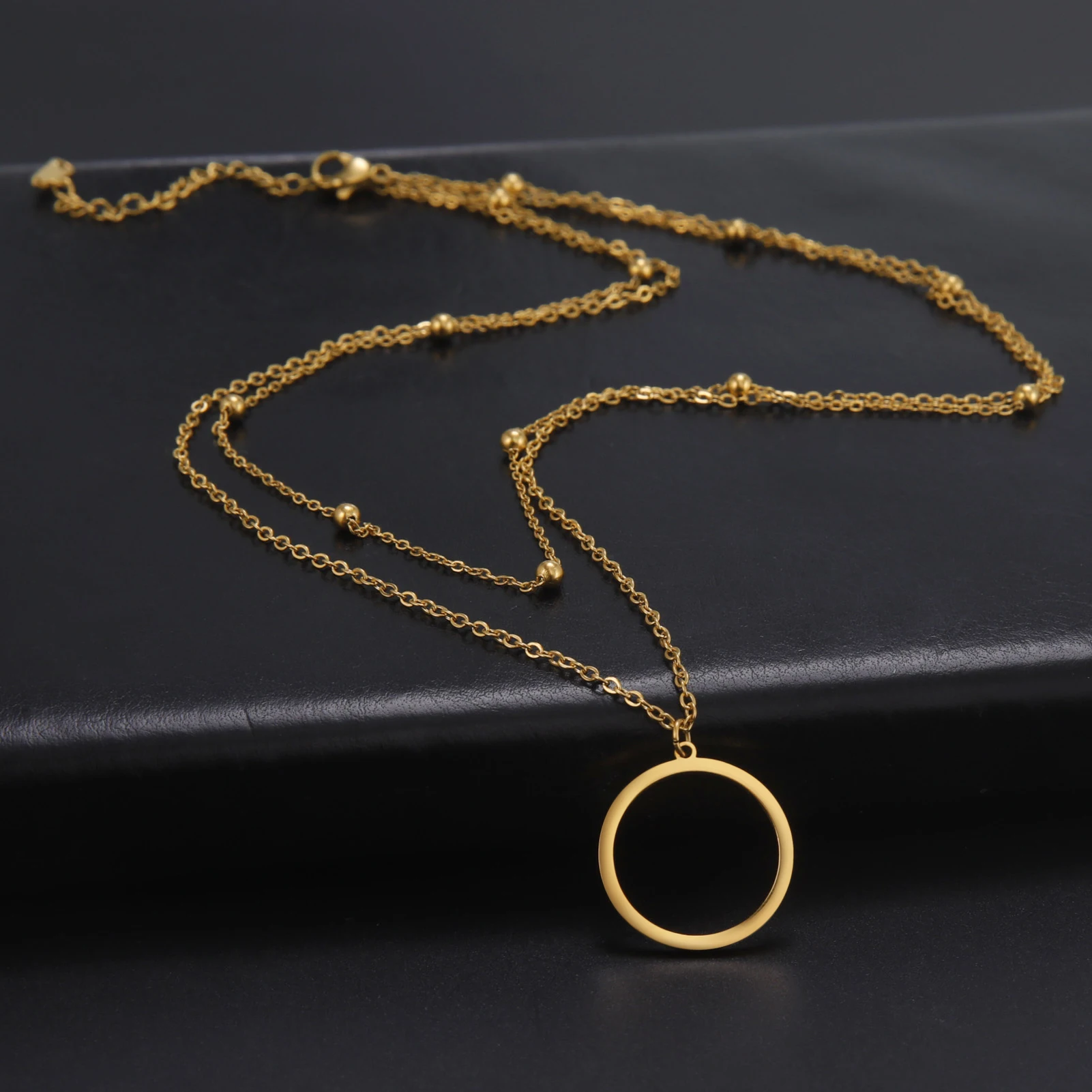 Doppel perlenkette ausgehöhlt runder Anhänger für Damen Halskette Gold elegante Edelstahl Anhänger Schmuck Geschenk Image