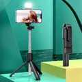 2025 Nuovo supporto per telefono cellulare selfie wireless 3 in 1 con luce di riempimento Monopiede pieghevole portatile con otturatore Bluetooth