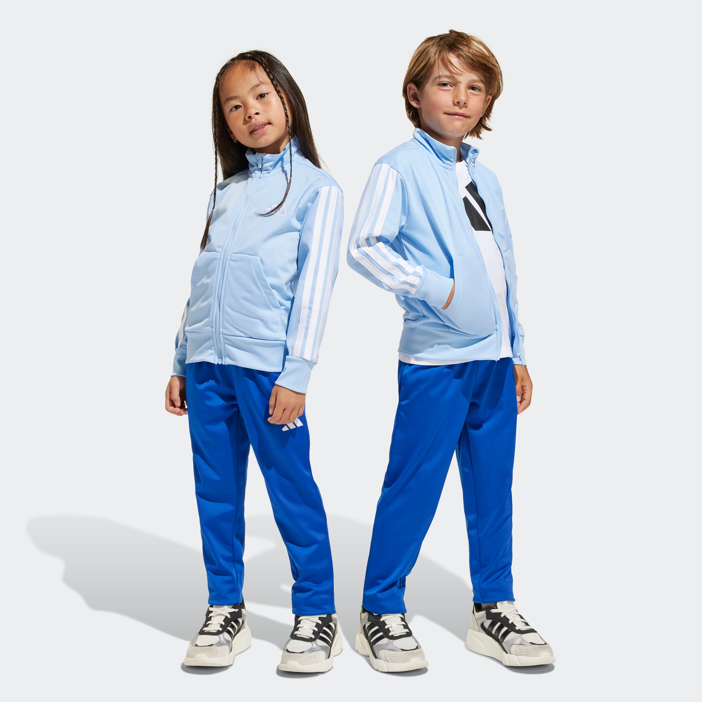 Trainingsanzug ADIDAS SPORTSWEAR "LK 3S TR TS 205", Kinder, Gr. 104, blau (glow blau, weiß), Obermaterial: 100% Polyester, Sportanzüge Image