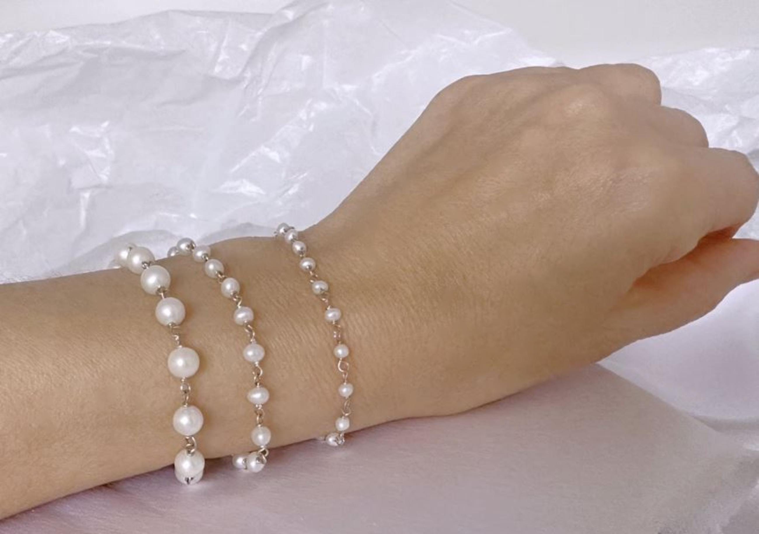 Bracciale in argento sterling 925 con perle d'acqua dolce Keshi. Bracciale con perle d'acqua dolce in argento sterling. Scegli la misura delle perle.