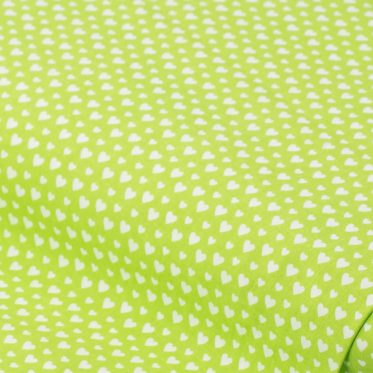 Tissu coton "cœurs", vert/blanc, série "Mona