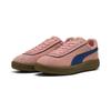 Sneaker PUMA "PUMA Club Klassika Sneakers aus Wildleder Damen", Gr. 38.5, rosa (pink fruit blazing blau gold), Obermaterial: Textil, Kuhleder, Synthetik; Futter: Textil, Synthetik; Innensohle: Textil; Laufsohle: Gummi, Schuhe Retrosneaker