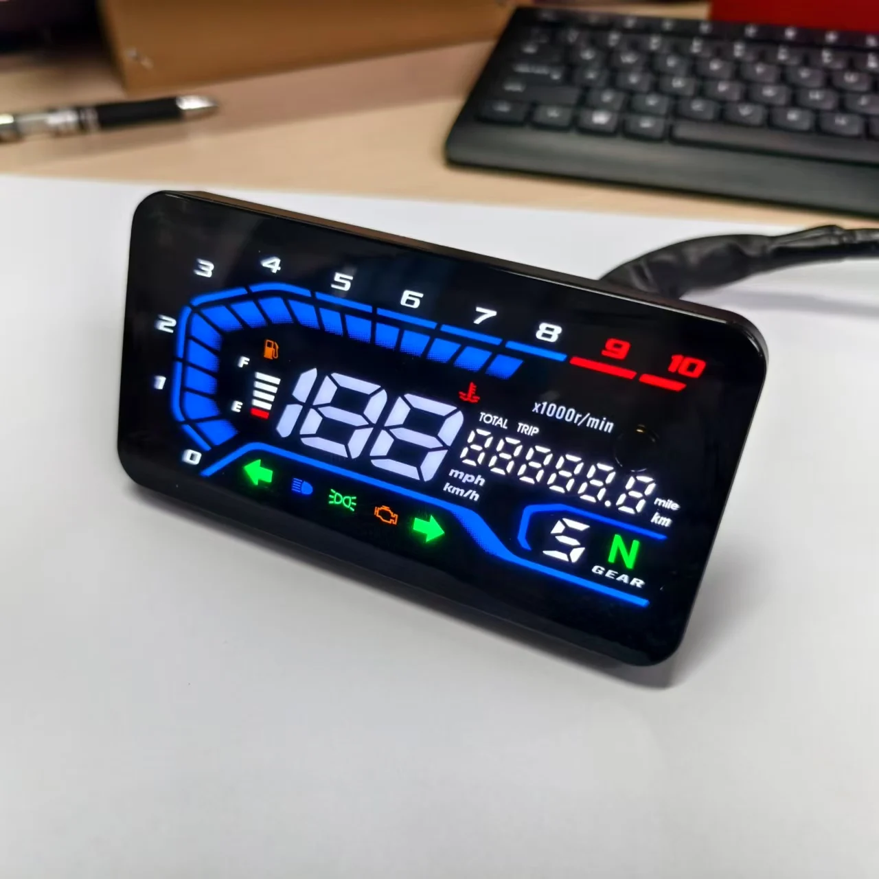 Universeller 12V LED wasserdichter digitaler Motorrad-Drehzahlmesser Modifizieren Image