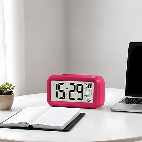 Smart Nachtlicht Digitalwecker mit Datum Innentemperatur Batteriebetriebene Nachttischuhr Digitalanzeige für Schlafzimmer Schreibtisch Geschenkuhr Image