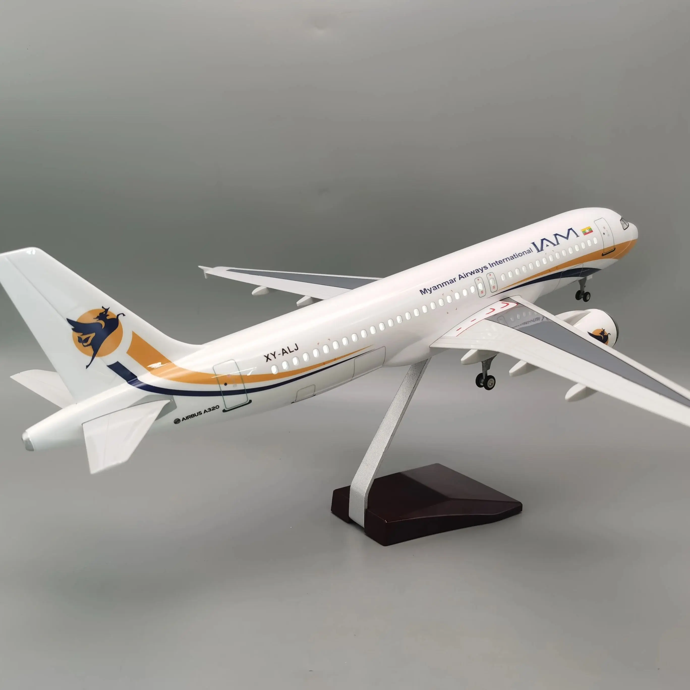 47 cm 320 Flugzeuge im Maßstab 1:80, A320 NEO Myanmar Air Airlines, leichtes Modell mit Fahrwerk und Lichtern, Flugzeugmodus aus Kunstharzdruckguss Image