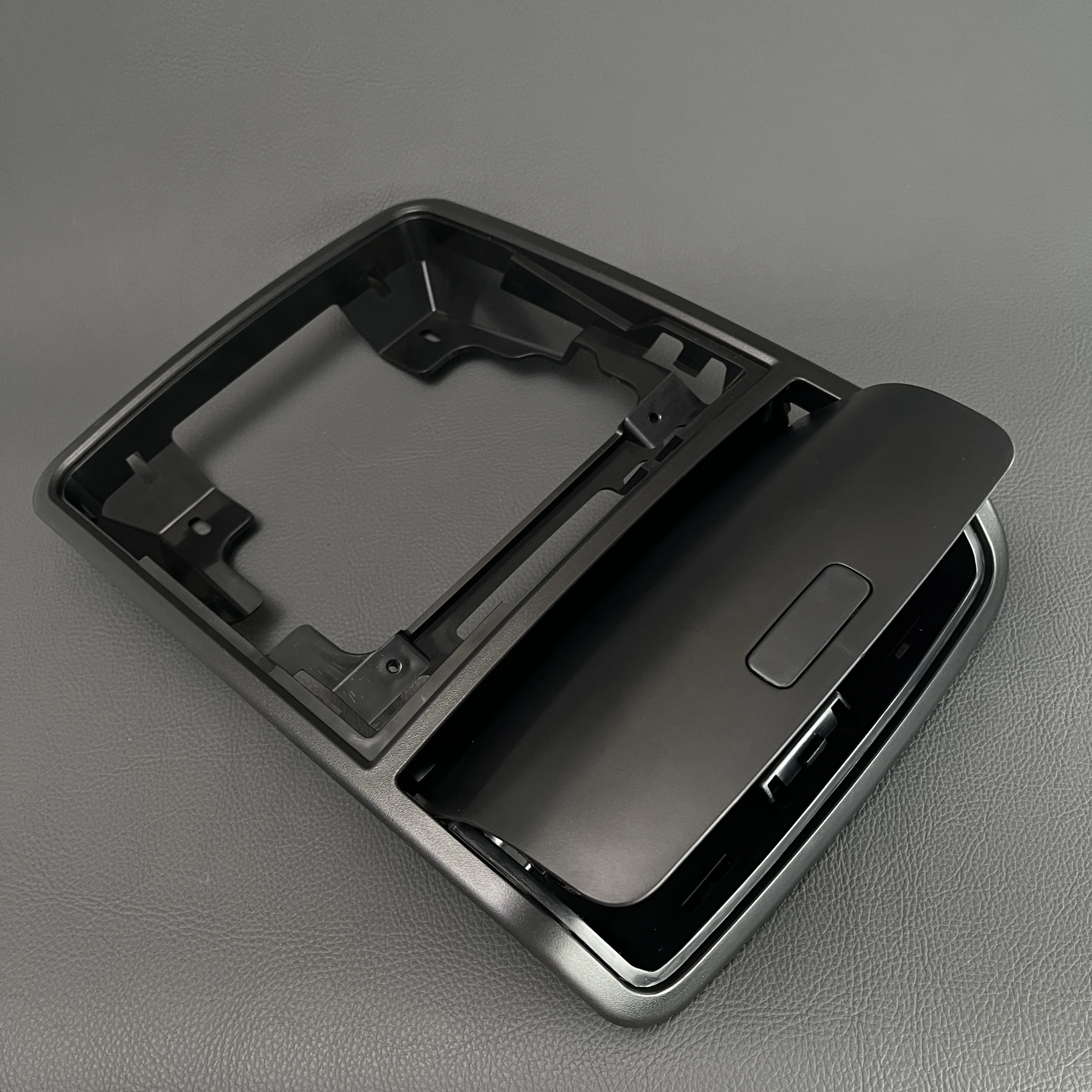 1K0868837 Schwarzes Sonnenbrillen-Halter-Box-Rahmengehäuse für VW Golf 6 MK6 Tiguan 1K 0 868 837 Image